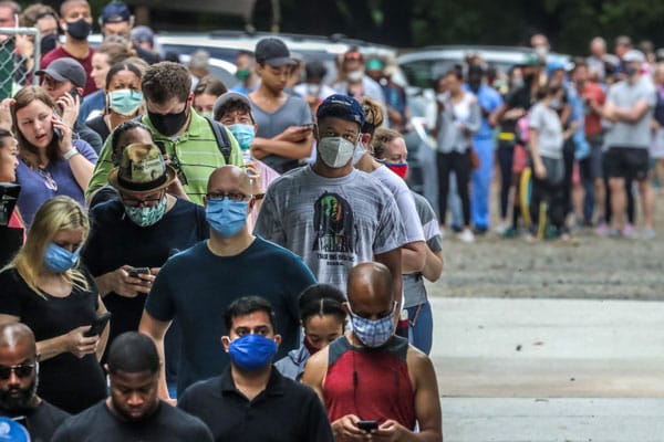 Crowds stand in line to vote in Georgia in 2020